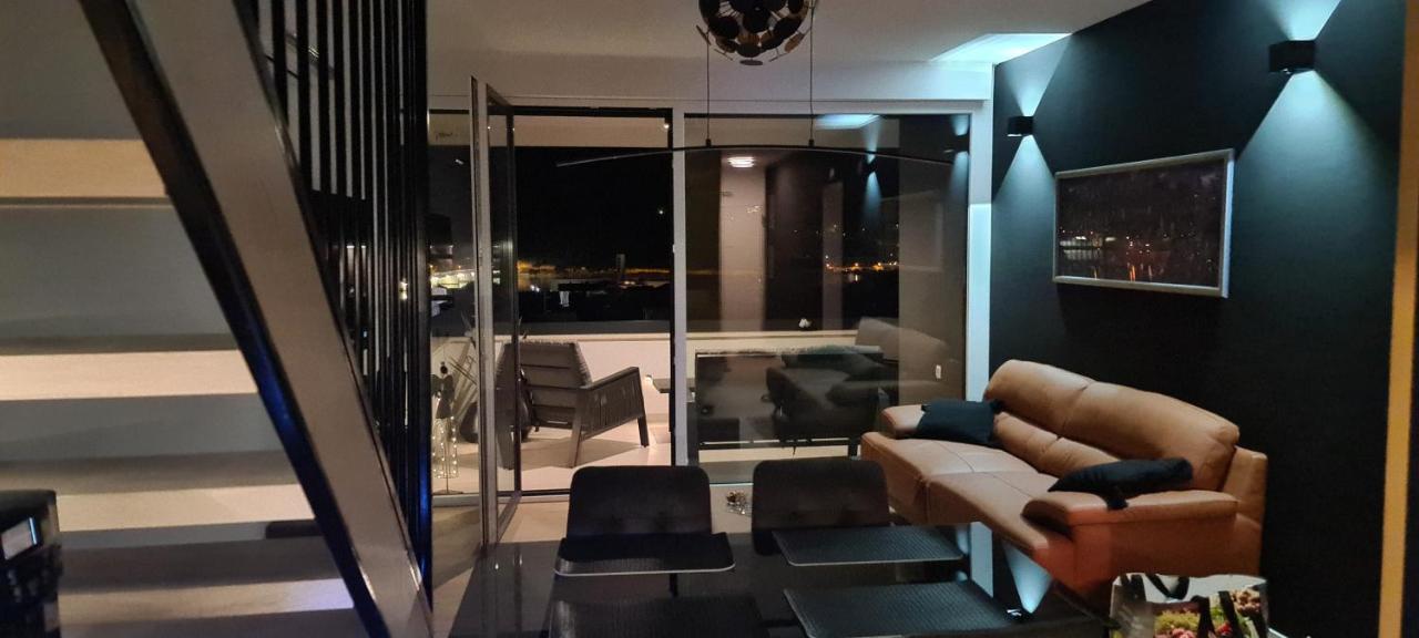 Penthouse Apartman Marcelina In Trogir Dış mekan fotoğraf