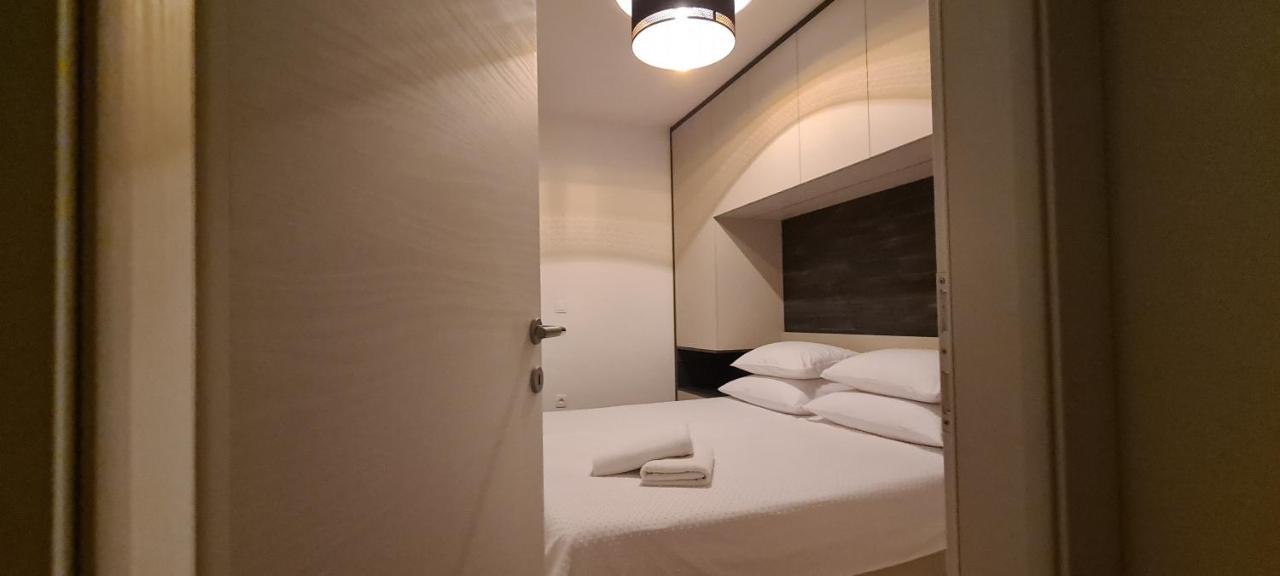 Penthouse Apartman Marcelina In Trogir Dış mekan fotoğraf
